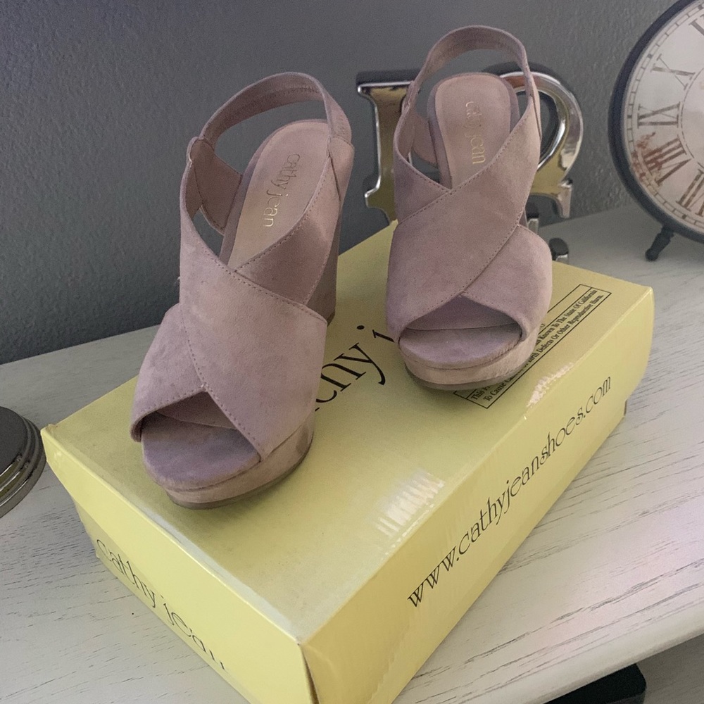 Cathy Jean Wedge shoe